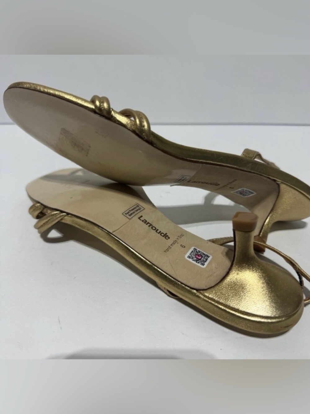 Larroude ~  Annie
Sandal Gold Size 6 M - Picture 5 of 5